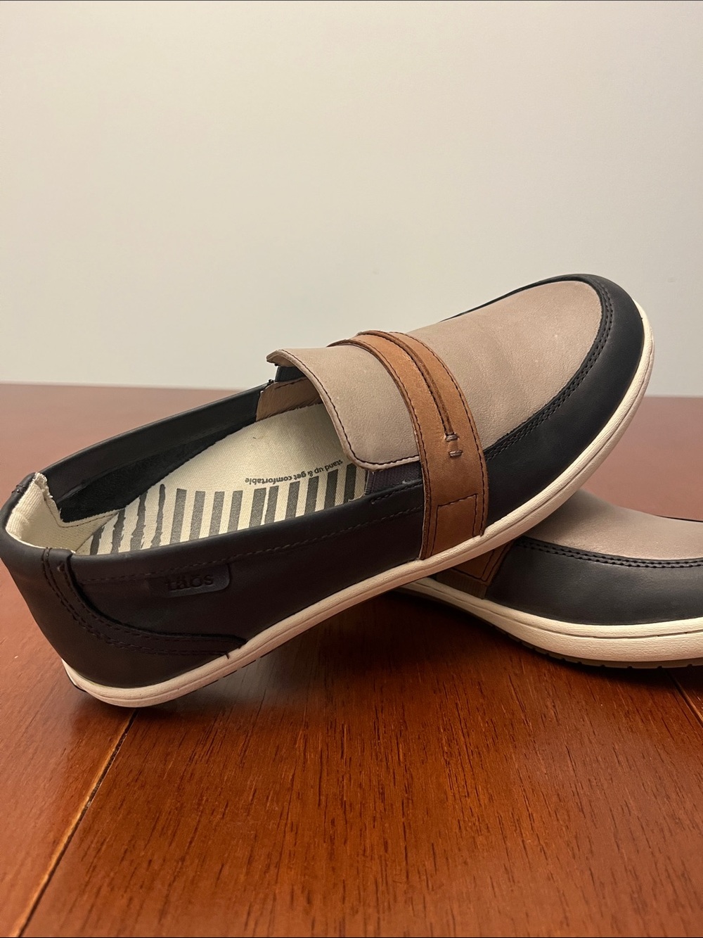 Taos Upward Sneaker Women’s Sz 9 style 21109 - Picture 7 of 11